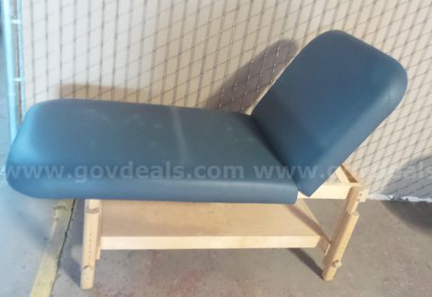 Nurse table