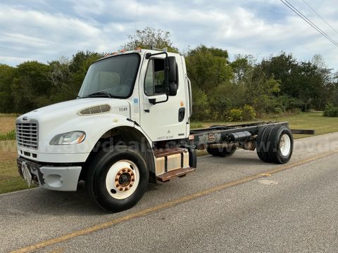 2012 Freightliner M2 106 Cummins 8.3 Automatic