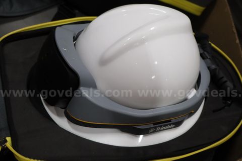 1 Lot Trimble Xr10 Headset/Hard Hat W/Hologens 2