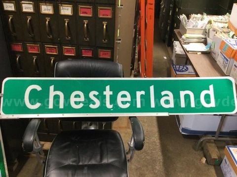 Chesterland Street Sign Large