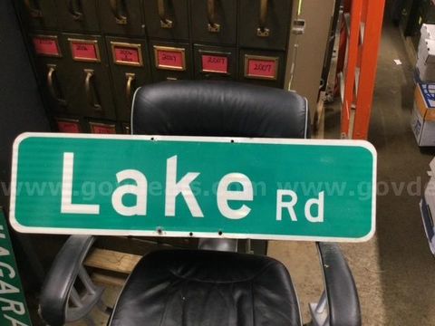 Lake RD Sign