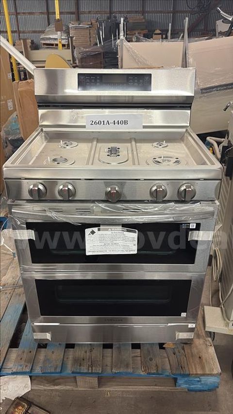 Samsung Gas Range Flex Duo 30" ( New, Sold As Is) 2601a-440b