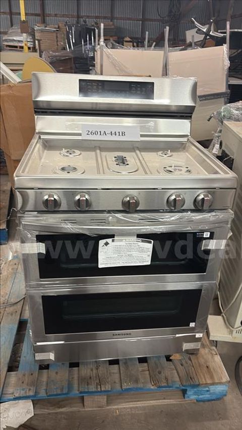 Samsung Gas Range Flex Duo 30" ( New, Sold As Is) 2601a-441b