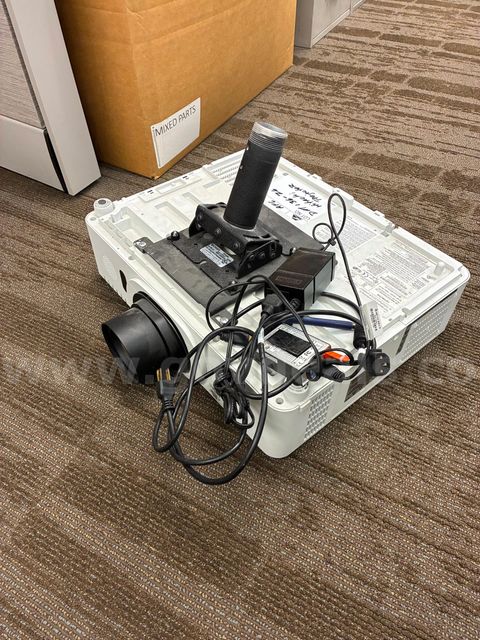 Hitachi CP-WX8255A LCD Projector with Mount & Cables (missing remote)