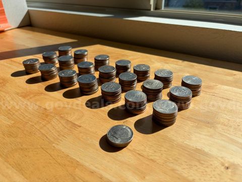 LOT OF Kennedy Half Dollars issued after 1971 - not silver (except one coin 1965 - 40% silver). Approx. 215 coins.