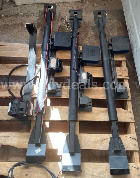 3 Shoot gun holders