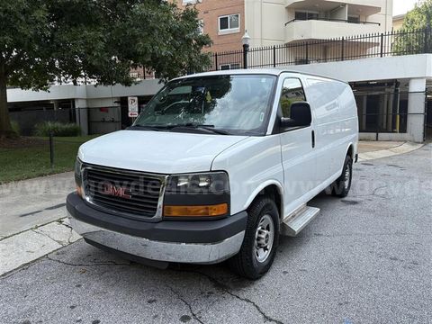 2015 GMC Savana