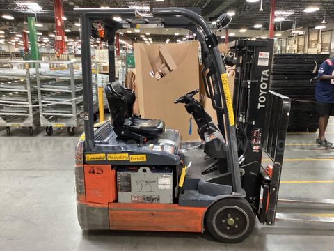 Toyota Forklift (Operational)