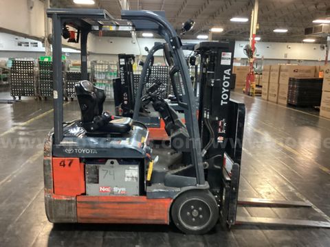 Toyota Forklift (Operational)