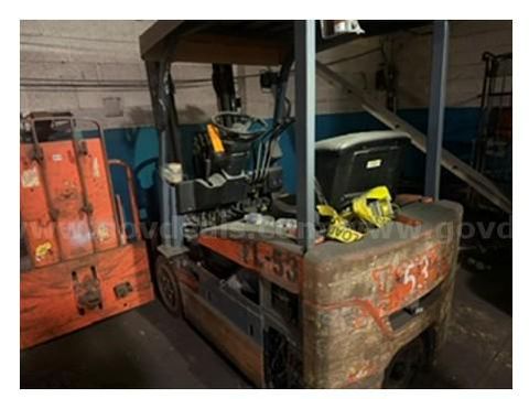 Lot of 5 Toyota Forklifts