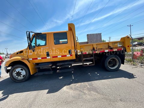 2003 International 4200 LP