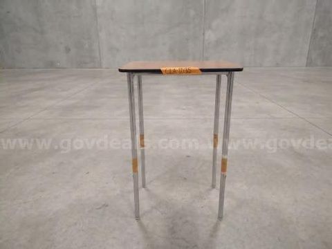 Student Desk w/Adjustable Legs (Lot)