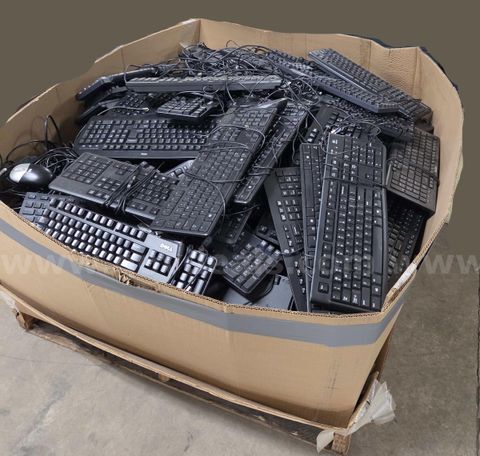 Keyboards for PC - 1 pallet of used keyboards & some mice, USB connect. Mixed models, unsorted & UNTESTED.