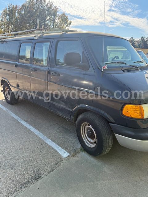 2000 Dodge Ram Van