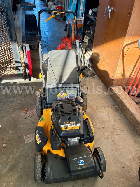 Cub Cadet SC300 Front-Wheel Drive Lawn Mower