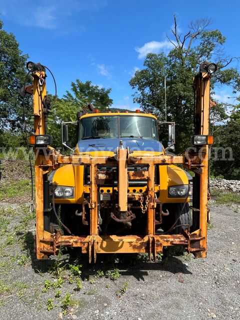 2009 Mack GU713 -