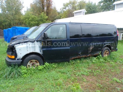2011 Chevrolet Express LS 3500 Extended