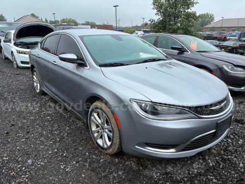 2016 Chrysler 200 Limited (R2)
