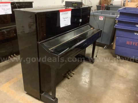 Yamaha Upright Piano