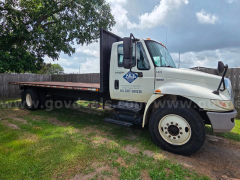 2014 International DuraStar 4300 Flat Bed Truck