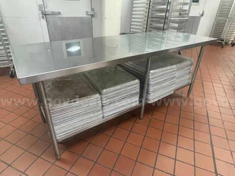Prep Table w/2 Power Outlets