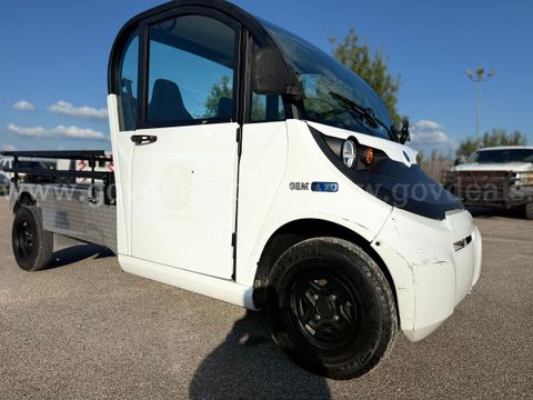 2016 GEM eL XD Electric Utility LSV – 2 Passenger – Cargo Bed