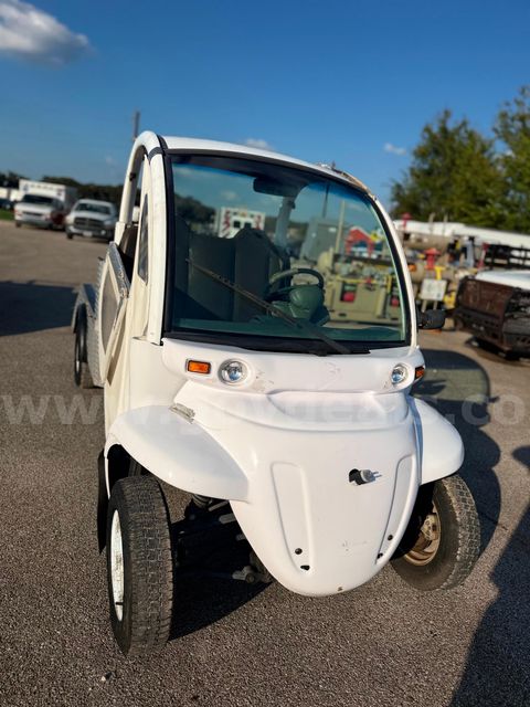 2006 GEM eL Electric Utility LSV – 2 Passenger – 6' Aluminum Flatbed – No Key