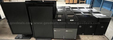 Lot of 10 Dell Computers and 10 Dell Monitors