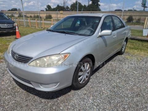 2005 Toyota Camry LE