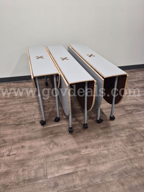 Set of 3 tables