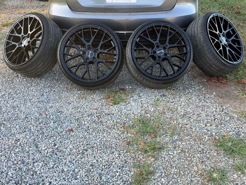 Aftermarket wheels and tires