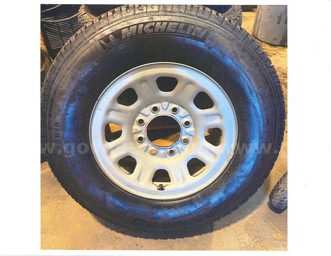 Lot of 5 Tires
