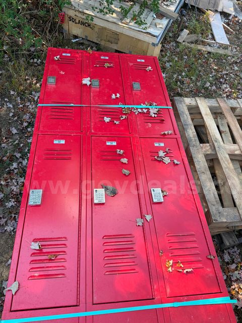 Locker cabinet