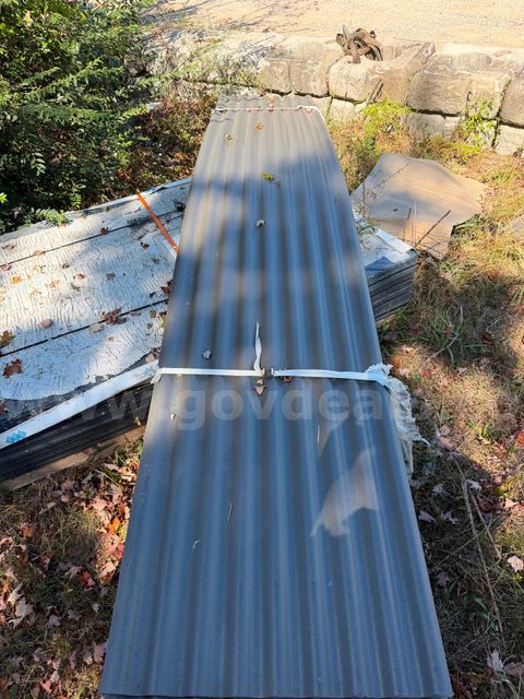 Poly roofing sheeting 40 sheets