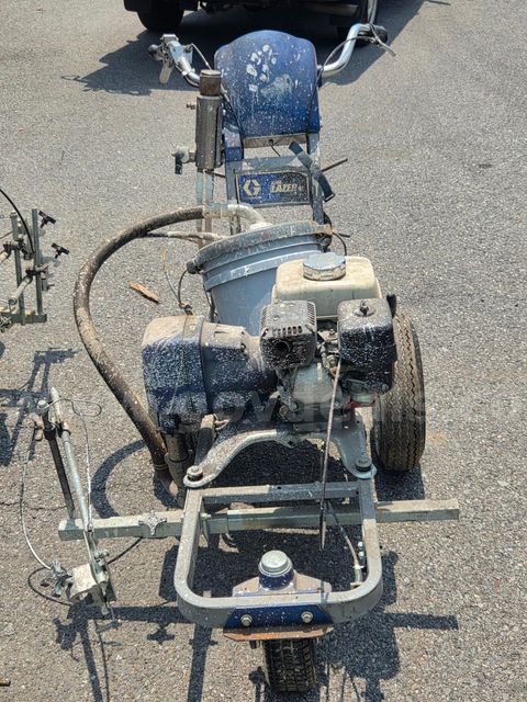 Graco Iv3900 Line Lazer Paint Machine