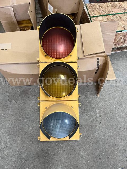 Eagle Heavy Duty Poly 3-Section Signal Head (ID #3)