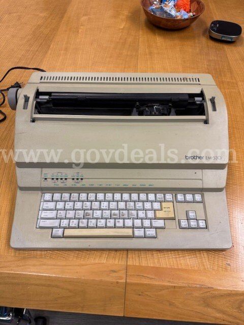 Brother BEM-530 Typewriter