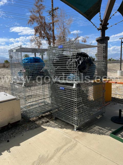 Lot Of 10 Cages