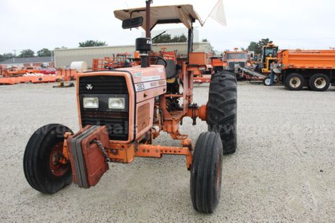 Massey-Ferguson 383 Tractor