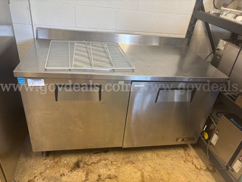 True Refrigerator Model: TWT-60 Serial:7894106