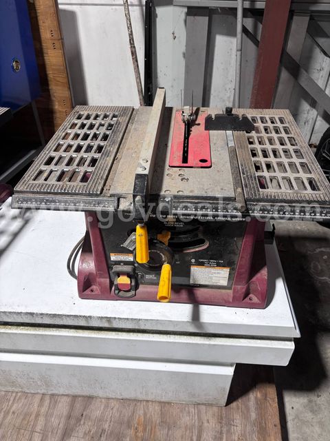 Chicago Table Saw