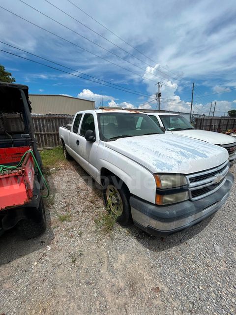 2006 Chevrolet Silverado 1500 LS Ext. Cab 2WD