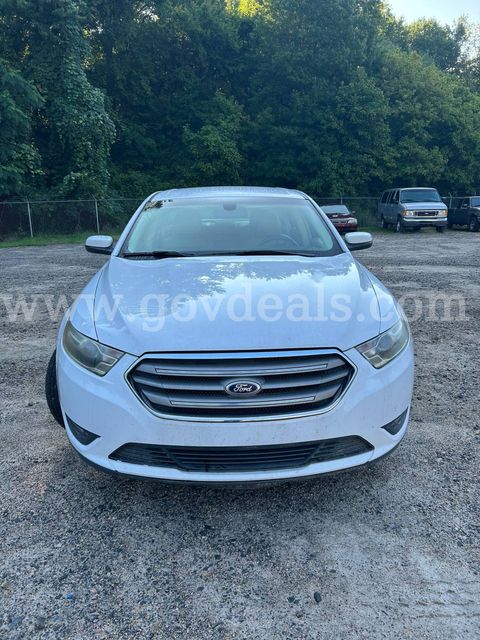 2013 Ford Taurus