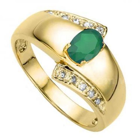 EMERALD and DIAMOND RING