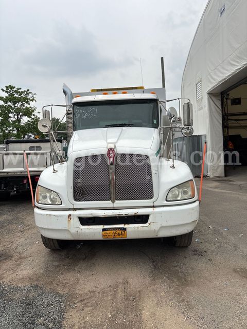 2010 Kenworth T300