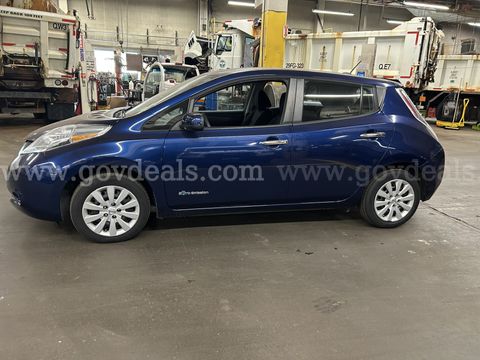 2016 Nissan LEAF