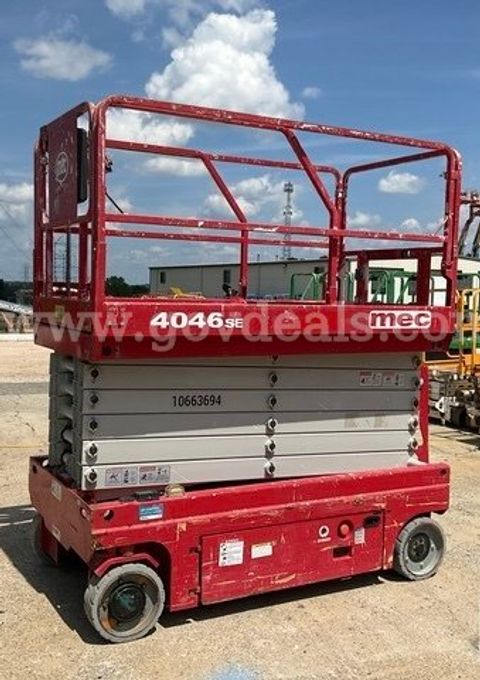 2018 MEC 4046SE Electric Scissor Lift