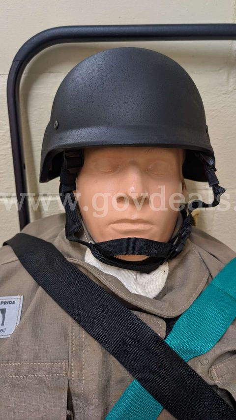 Ballistic combat helmets