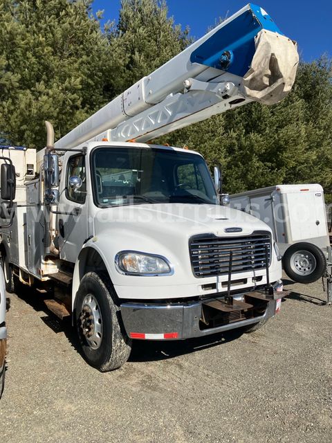 2017 Freightliner M2 106
