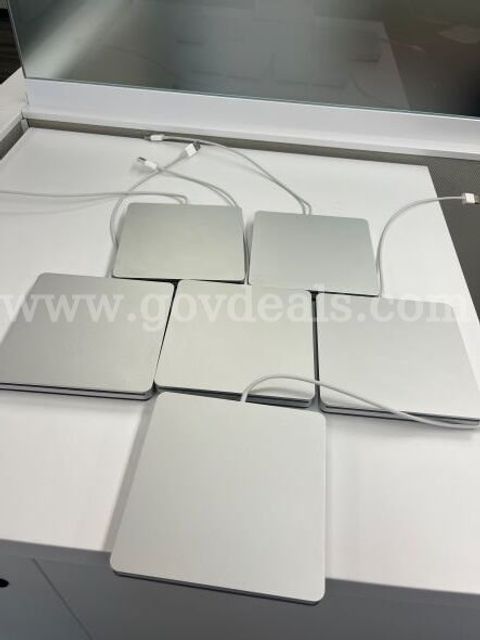 Apple MacBook external CD/DVD USB SuperDrive